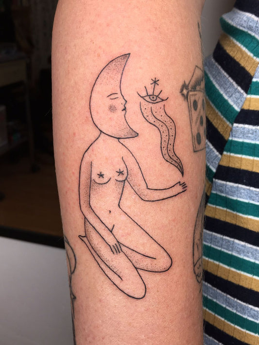 Mujer en la luna